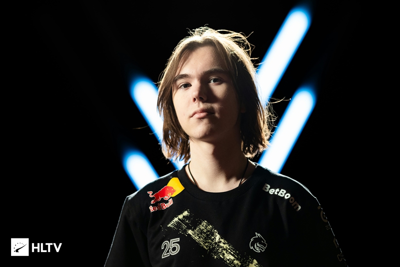 展示出的超 展示出的超