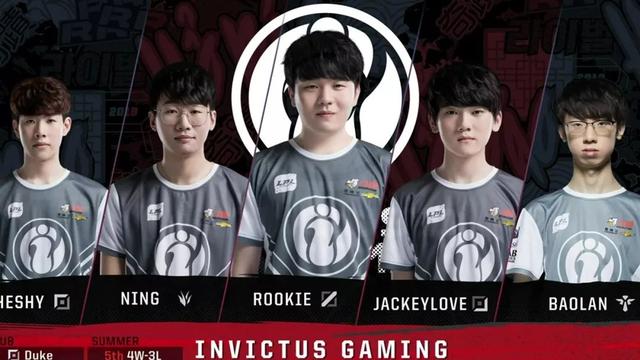 穆迪通过持 穆迪通过持