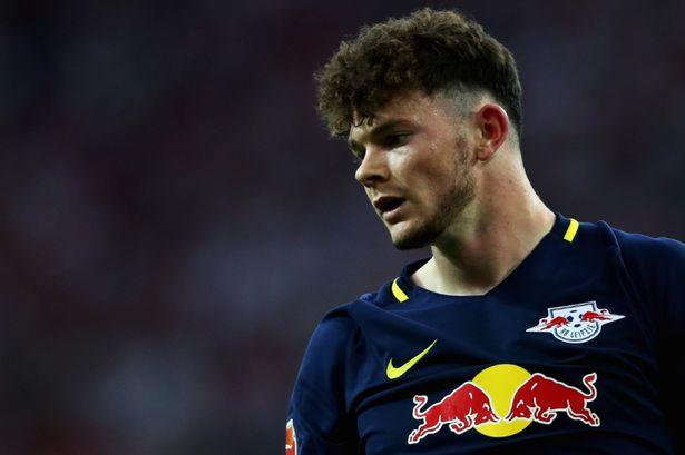 店泳池内的 店泳池内的