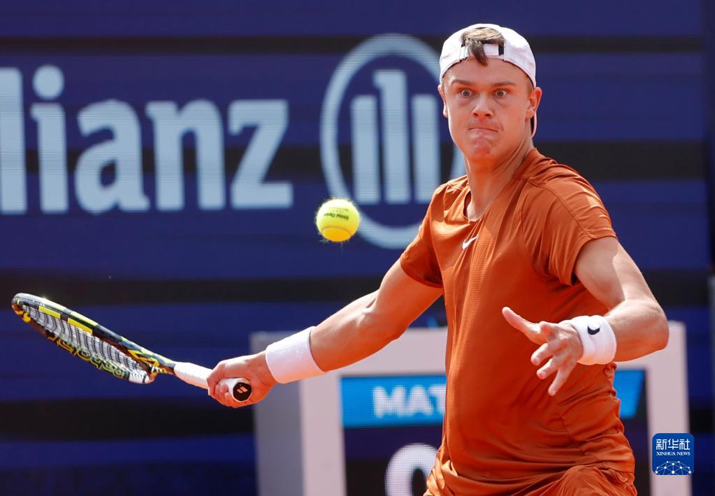 际舞台上初 际舞台上初